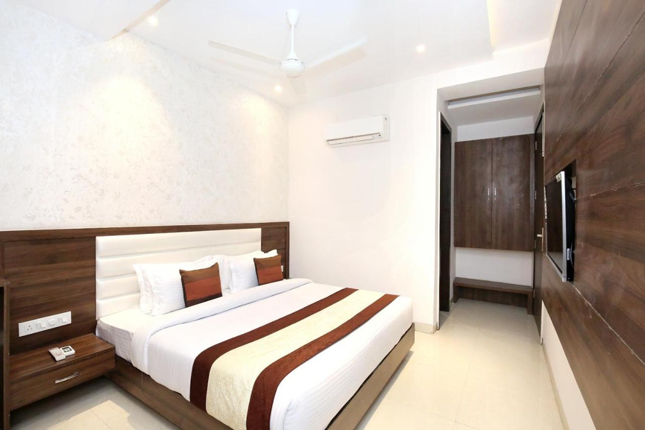Oyo 11680 Hotel Grand Star Amritsar Exteriér fotografie